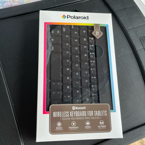 Polaroid NEW Wireless Keyboard for Tablets Silicone Bluetooth - Picture 1 of 4